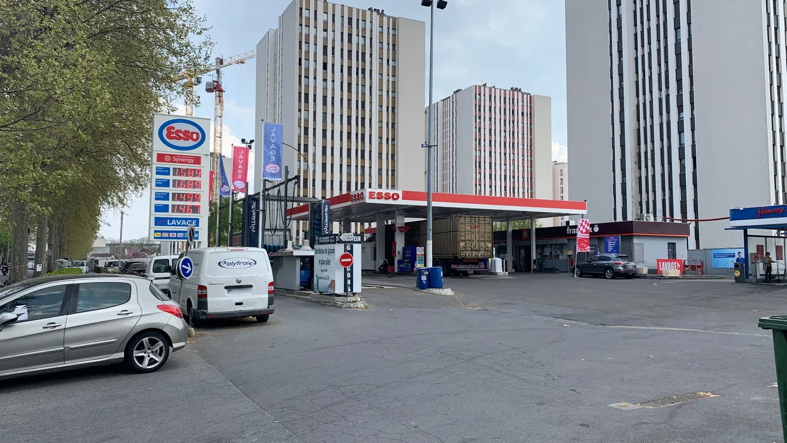 Gilets jaunes : des appels sur les reseaux sociaux pour une mobilisation le 17 octobre contre les prix du carburant